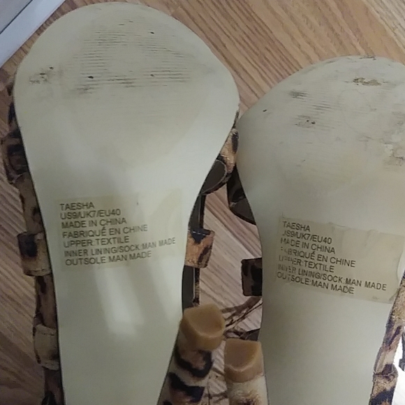 Leopard print stilleto heel pump - Picture 7 of 7